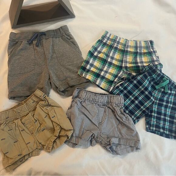 Lot of boys various brands of one-piece shirts and shorts size 12 months - Picture 7 of 11